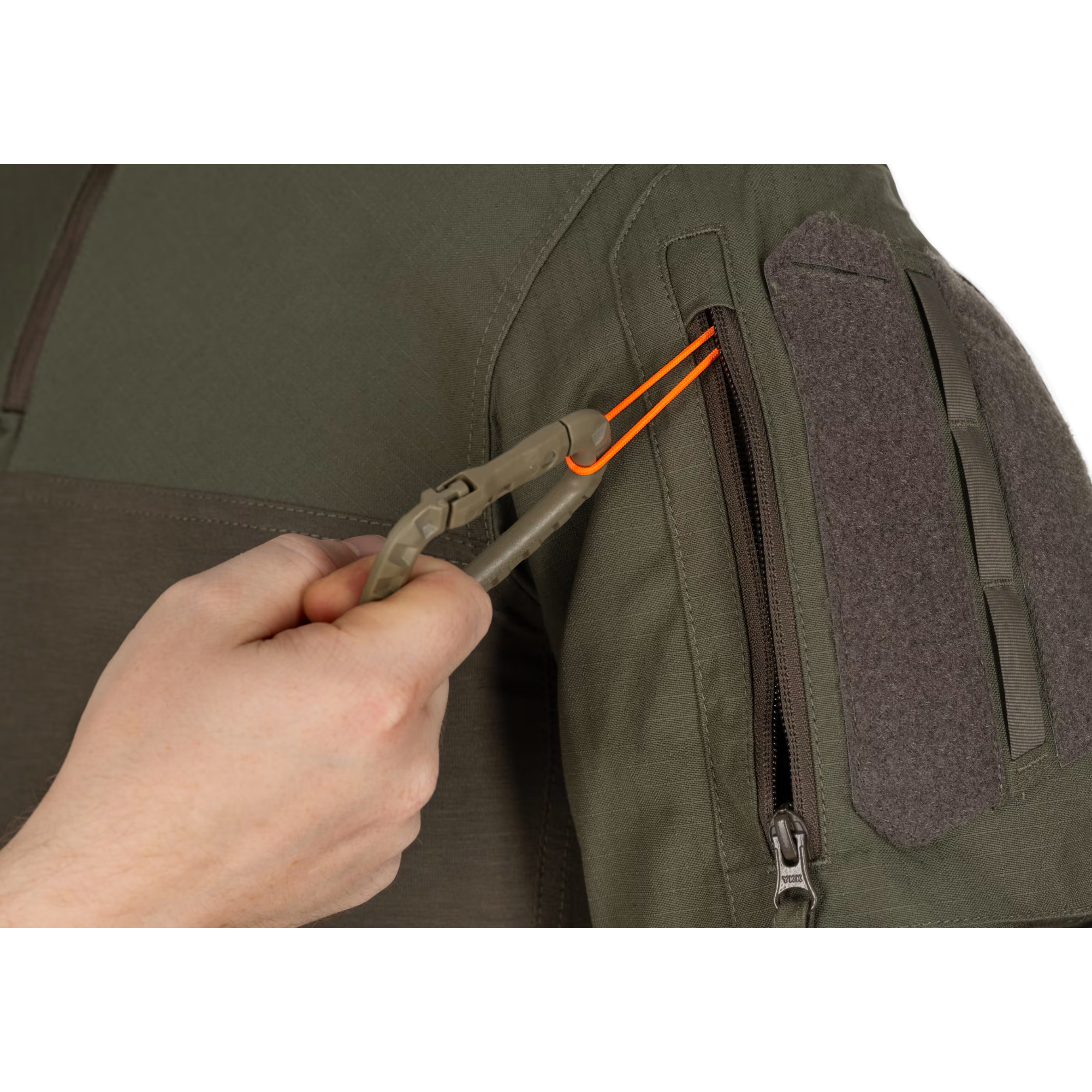 #couleur_stonegrey olive