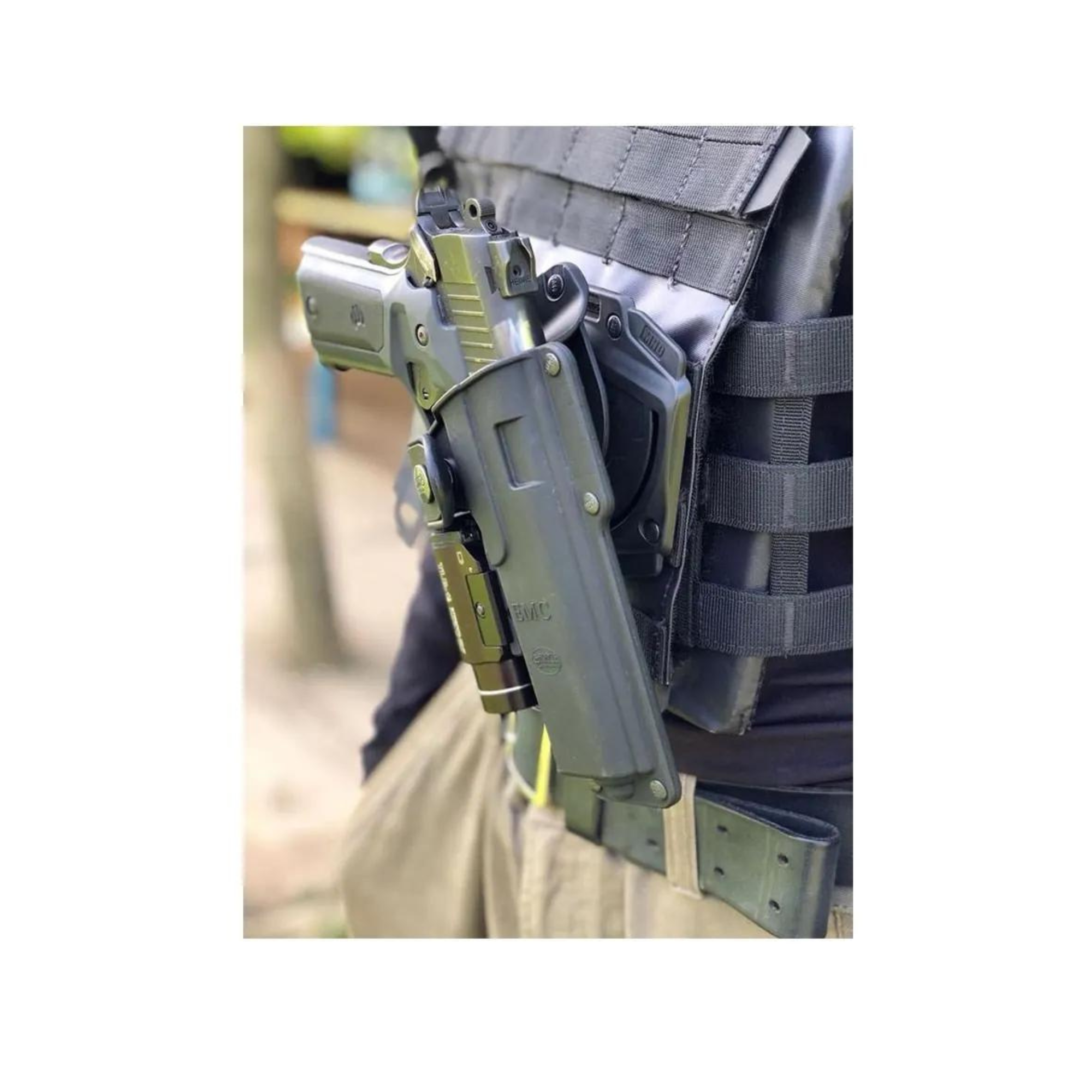 Interface MOLLE pour Holster et Porte Chargeur Rotatif sur Gilet