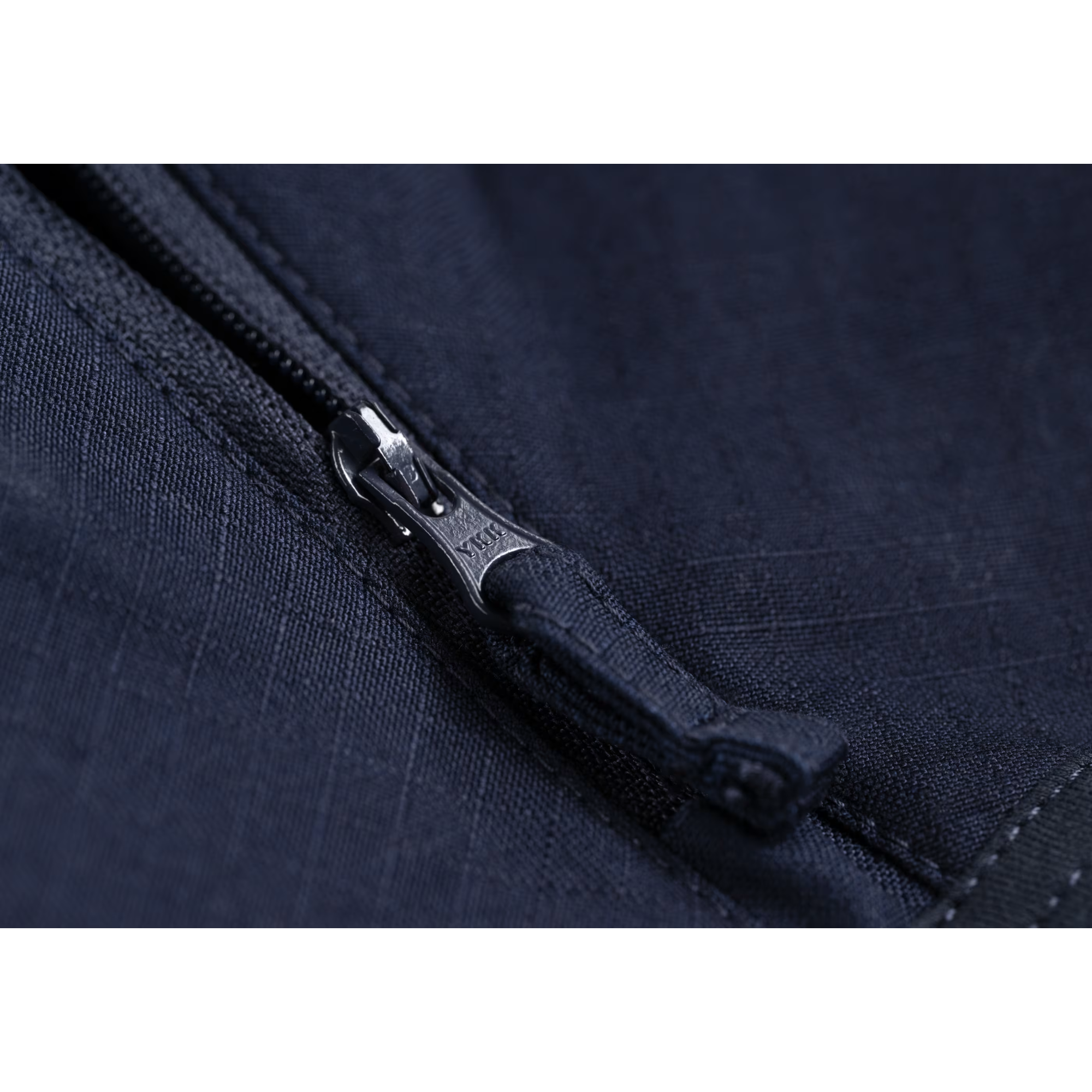 #couleur_navy